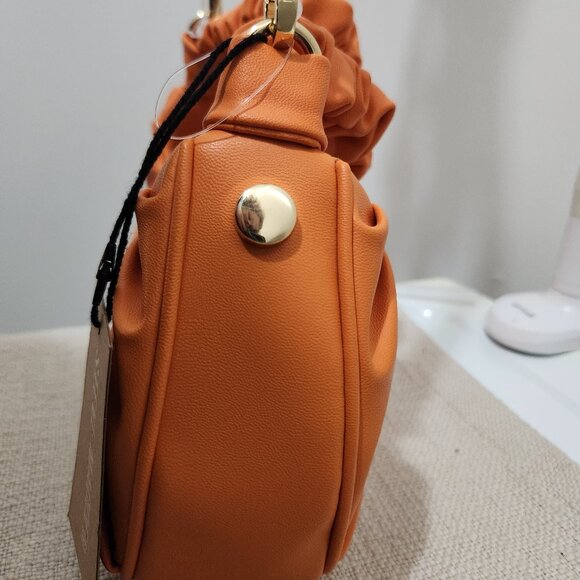 Steve Madden - Picture 5 of 7